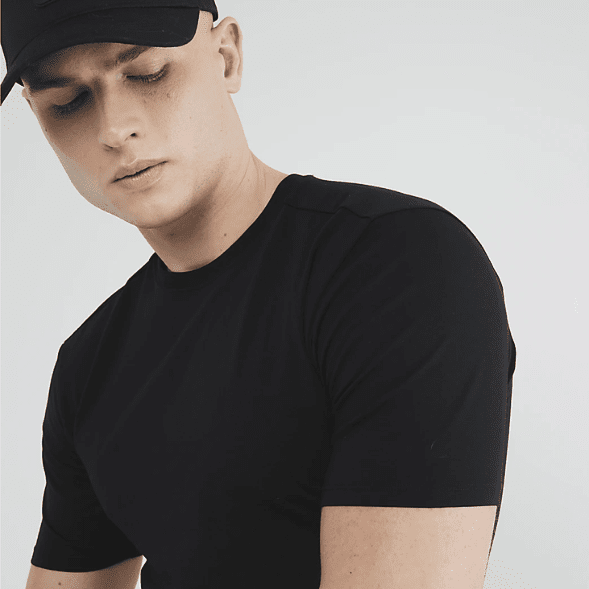 Camiseta Canelada Preta Camiseta Canelada Falconne 